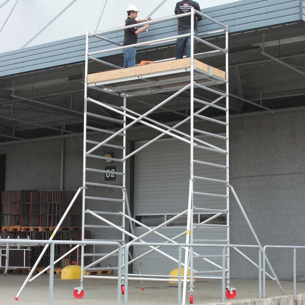 Product afbeelding: Aluminium rolsteiger Altrex Professional, platform 1,35 x 2,45 m, stahoogte 2,20 m