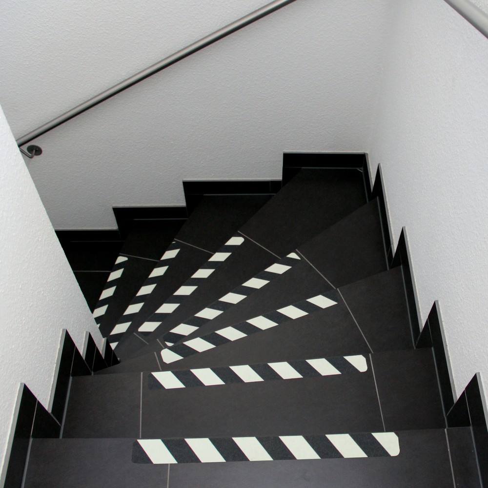 Productafbeelding nr. 2: m2-antisliplaag™ fluorescerend-zwart, 10 stuks, lxb 50 x 800 mm